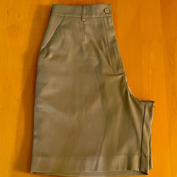 TAIL SHORTS - Picture 2 of 3